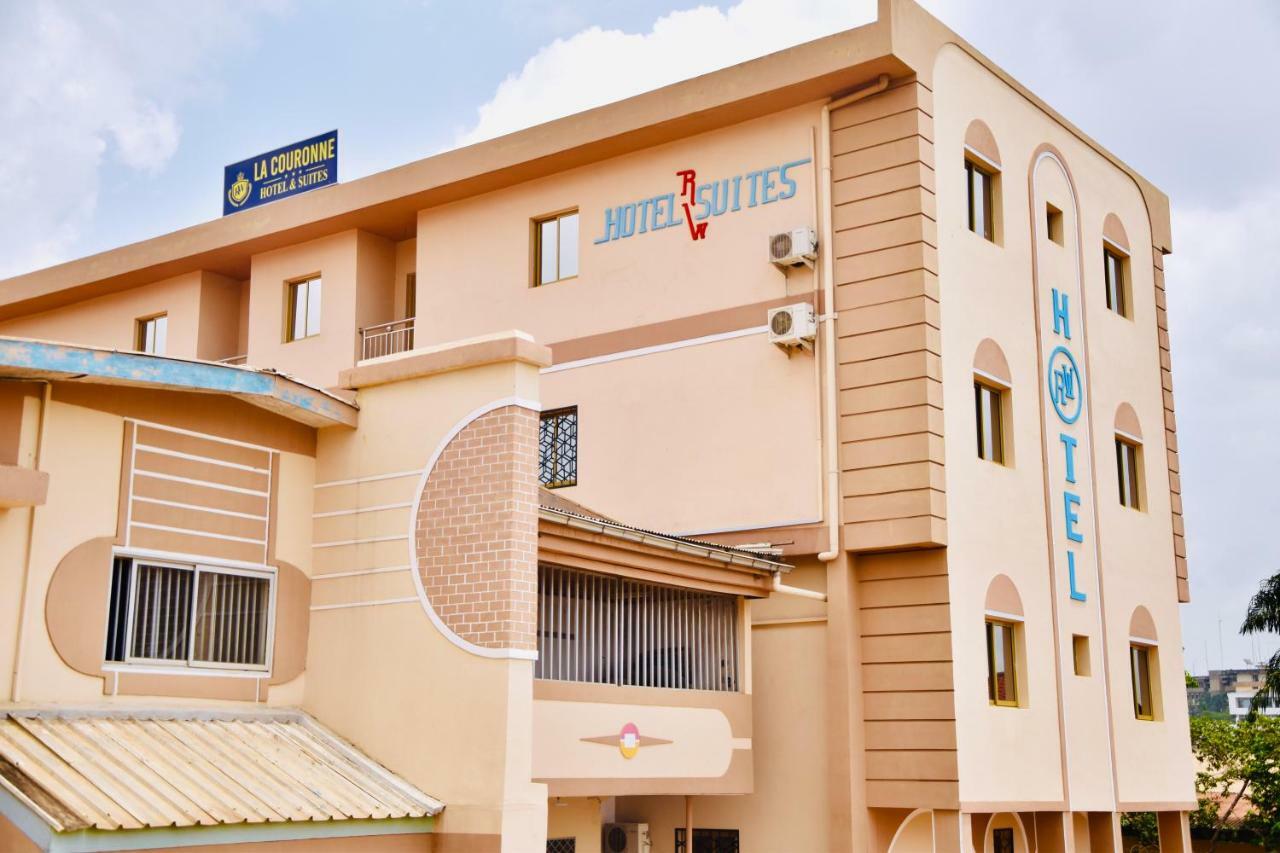 Hotel La Couronne Rw Yaounde Exterior photo